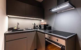 Authentic Apartment Next To Schwedenplatz