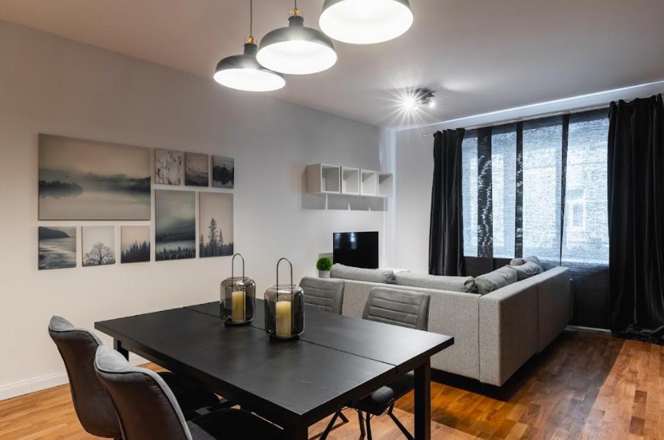 Authentic Apartment Next To Schwedenplatz Vienna Exterior photo