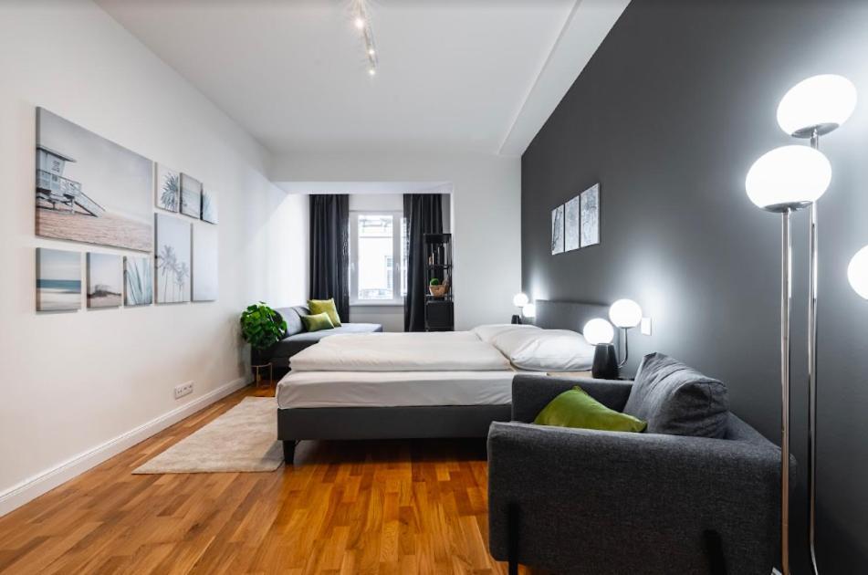 Authentic Apartment Next To Schwedenplatz Vienna Exterior photo
